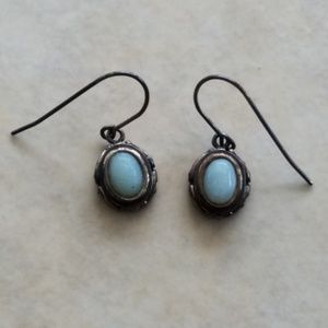 Victoria style earrings